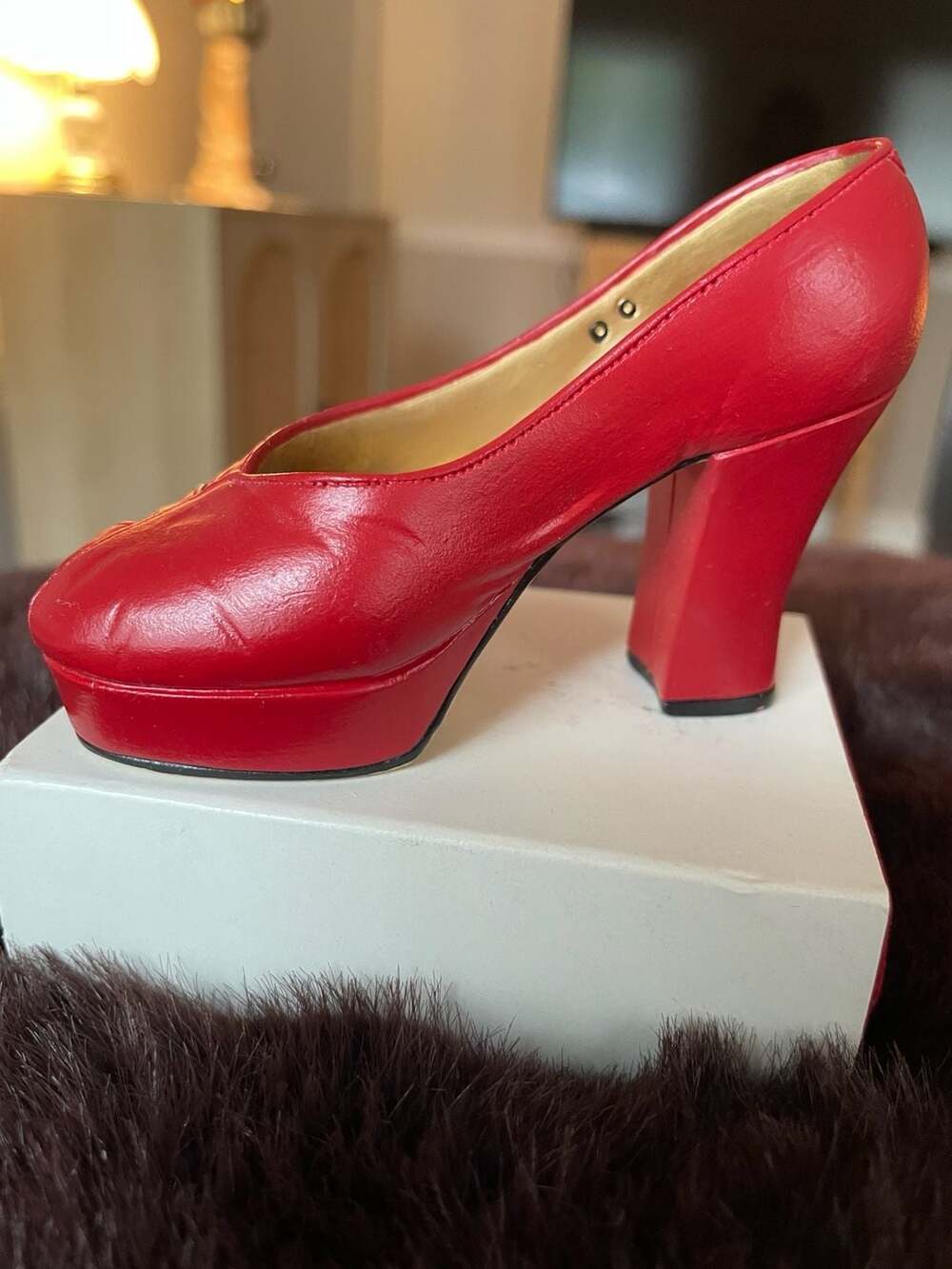 Just The Right Shoe Ravishing Red Figurine #25001